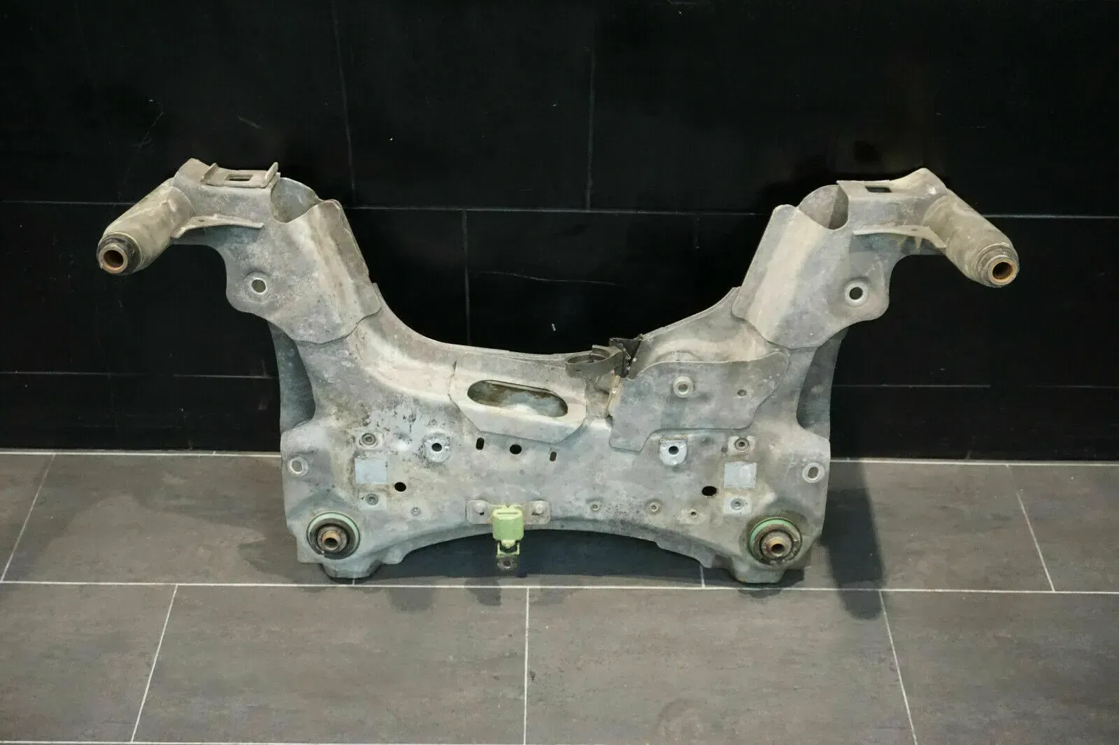 Renault Megane MK3 2.0TCE 2010 Vorderachse Hilfsrahmen 544019413R - Bild 1
