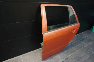 Skoda Fabia Combi 5J Tür hinten Links ohne Anbauteile Farbe orange 9771 - Bild 2