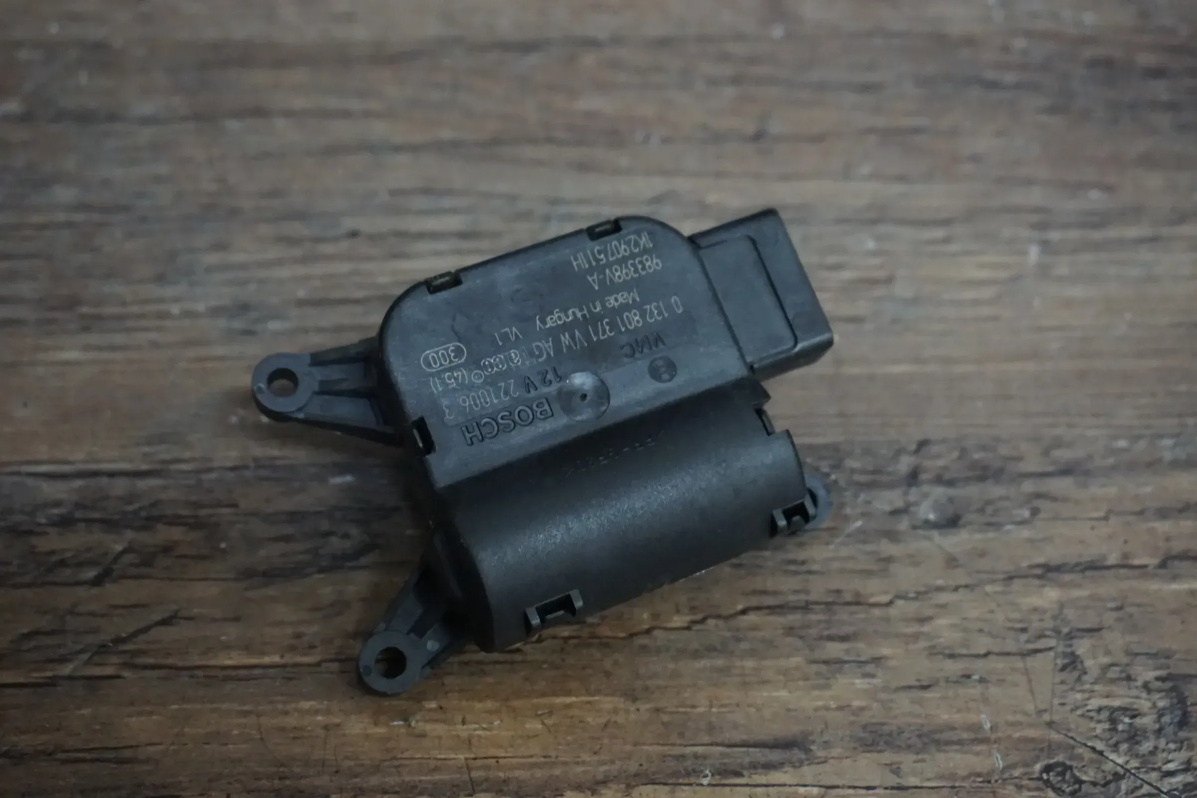 Audi TT 8J 0132801371 1k2907511H Stellmotor Klima Heizung heater flap actuator - Bild 1