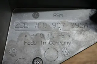 VW T5 Multivan Sicherungskasten 7H0907296A Teil vorne Motor - Bild 7