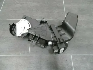VW Phaeton 3D Luftführung Stellmotor unten rechts 3D0819874B Luftkanal Lüftung - Bild 4