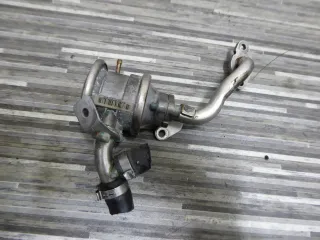 AUDI A4 8H B6 Cabrio AGR VENTIL ABGASRÜCKFÜHRUNG ABGAS rechts 078131102F - Bild 2
