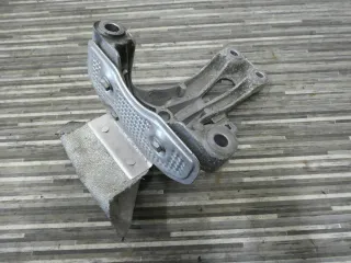 Audi A4 8K A6 A7 4G Q5 TDI Motorhalter Halter Stütze rechts 8K0199308BJ - Bild 4