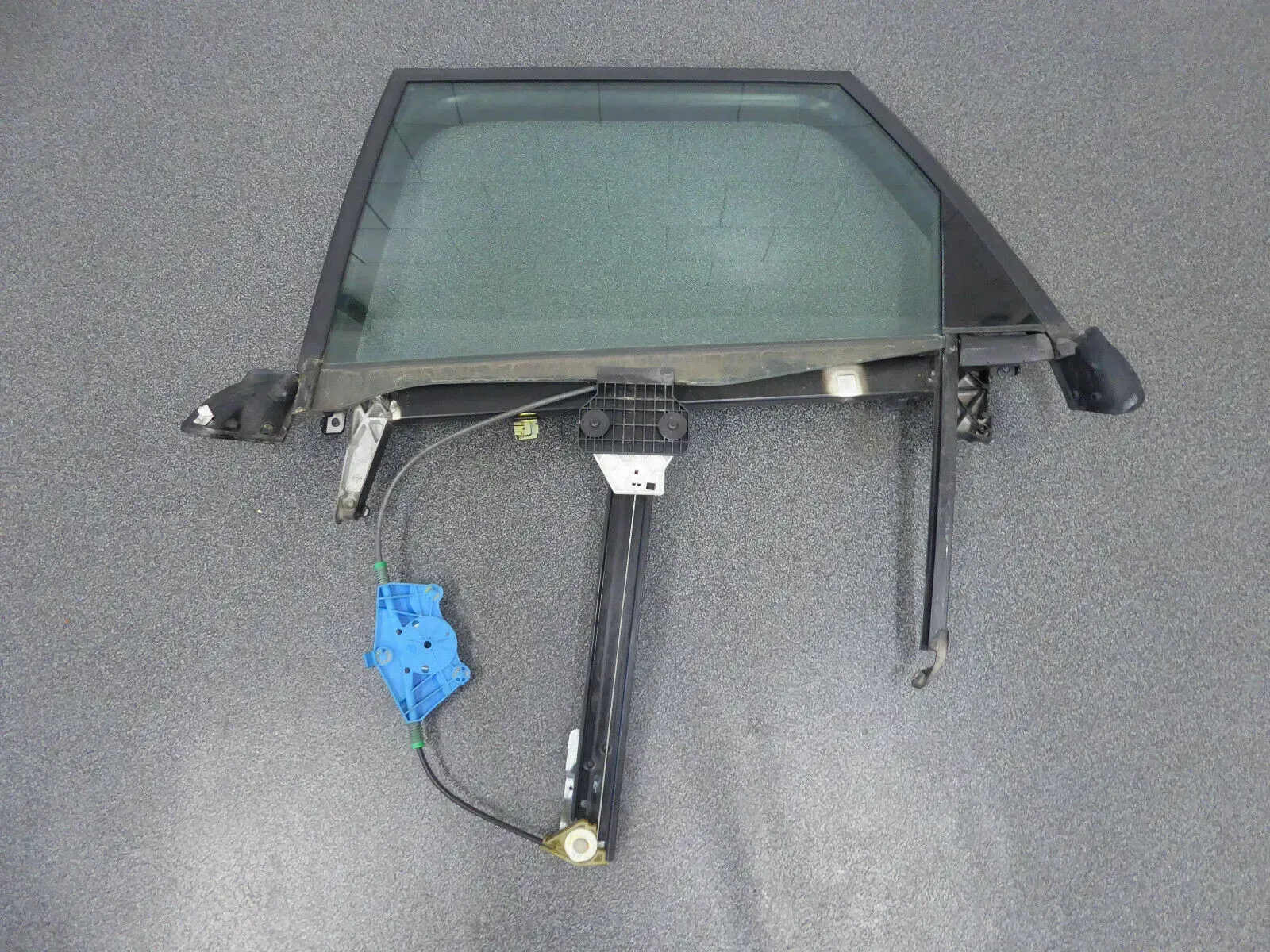 Audi A4 8E B7 S4 RS4 Avant Fensterheber links hinten Elektrisch 8E0839461B *TOP* - Bild 1