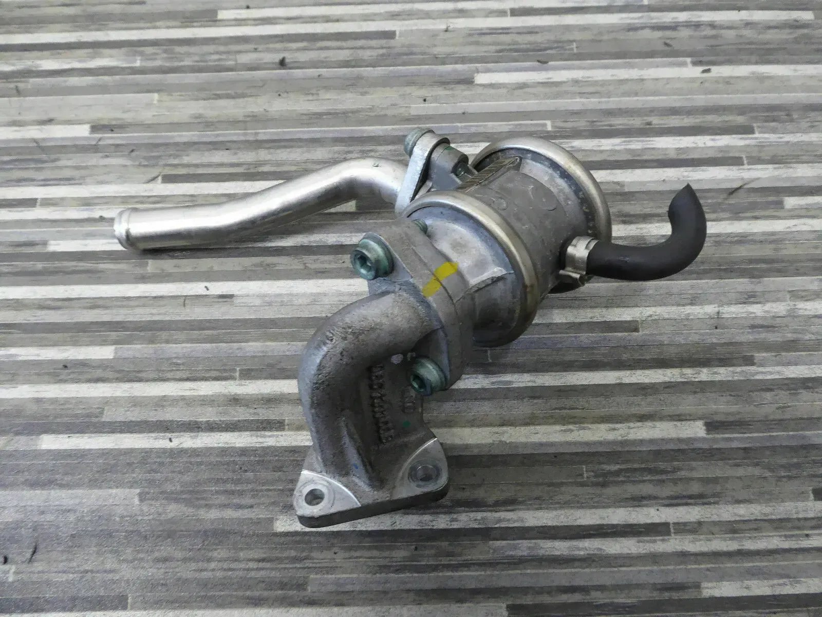 Audi A4 8E B6 ASN AVK 3.0 V6 Kombivenil Ventil rechts 06C131102A ; 06C131166B - Bild 1