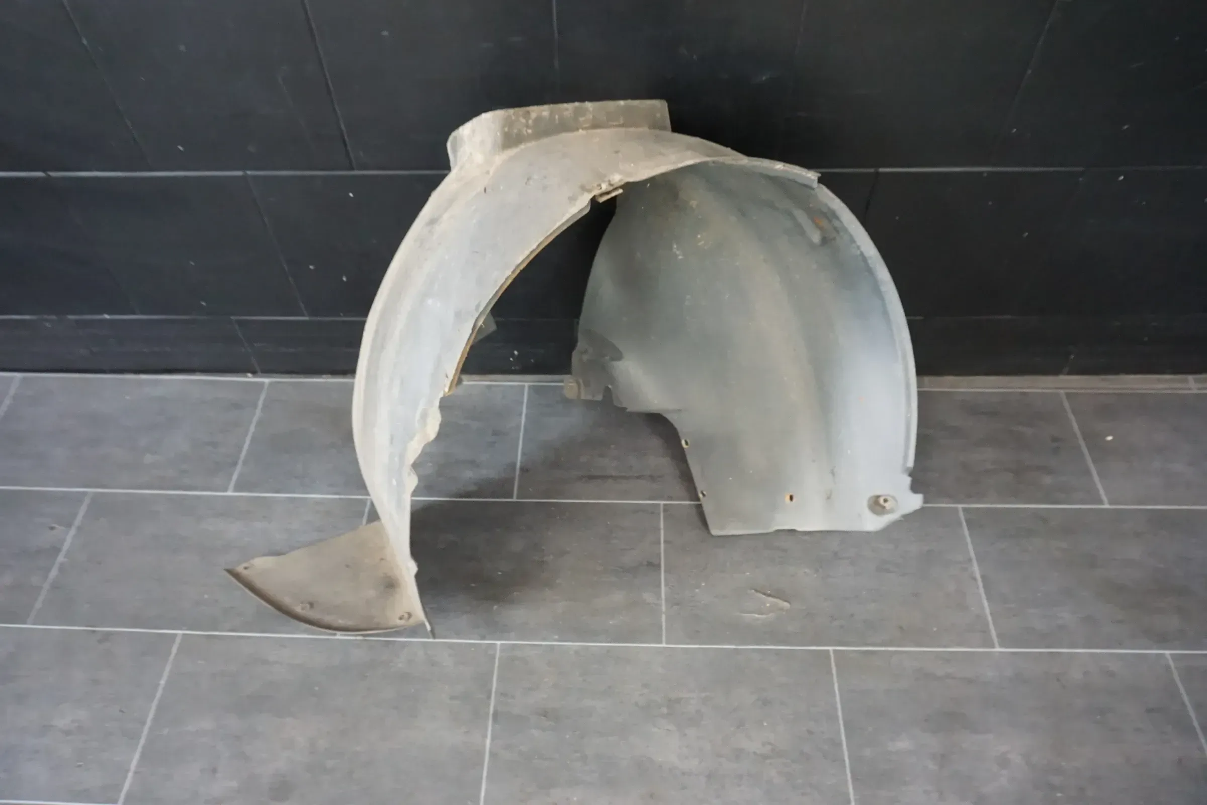 VW T5 7H Original Radhaus Radhausschale Innenkotflügel Vorne Links 7H0809961A - Bild 1