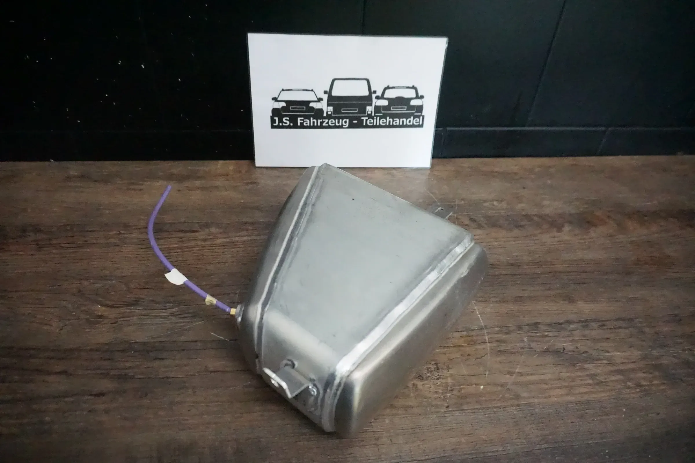VW Touareg III CR7 Druckspeicher Druckbehälter Luftfahrwerk Rechts 4M0616204G - Bild 1