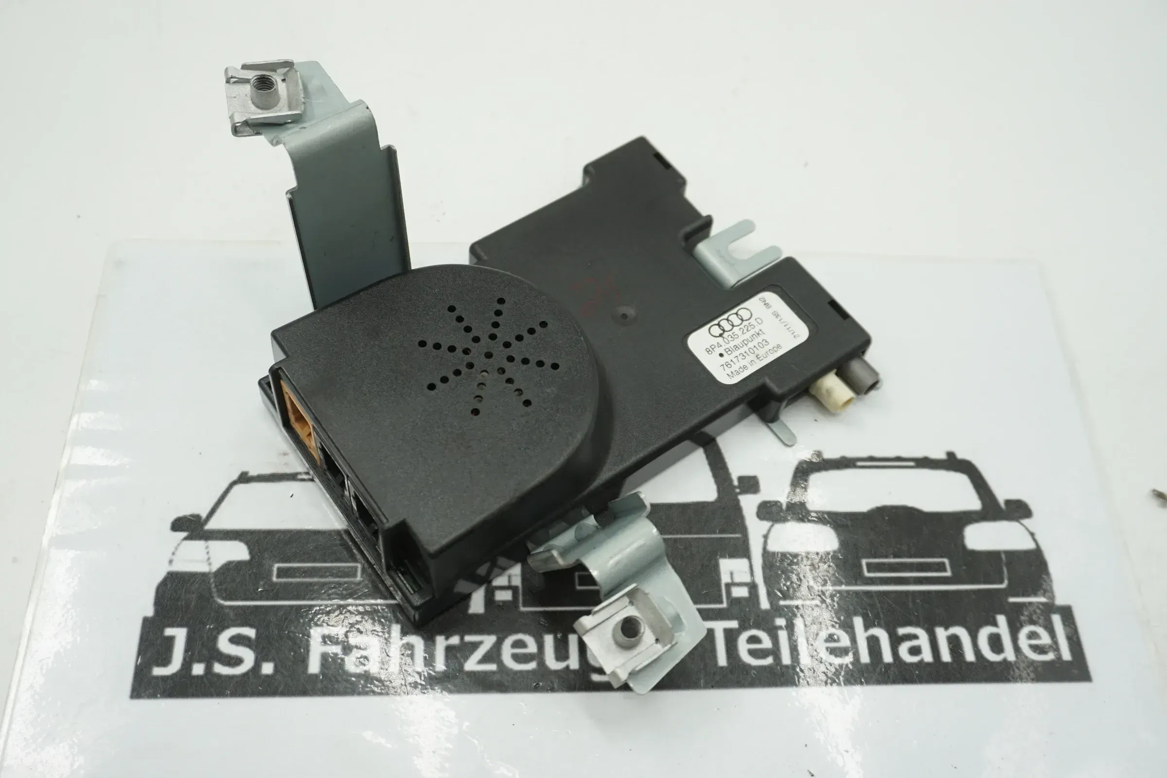 Audi A3 8P 2010Bj Sportback Antennenverstärker Antenne Steuergerät 8P4035225D - Bild 1