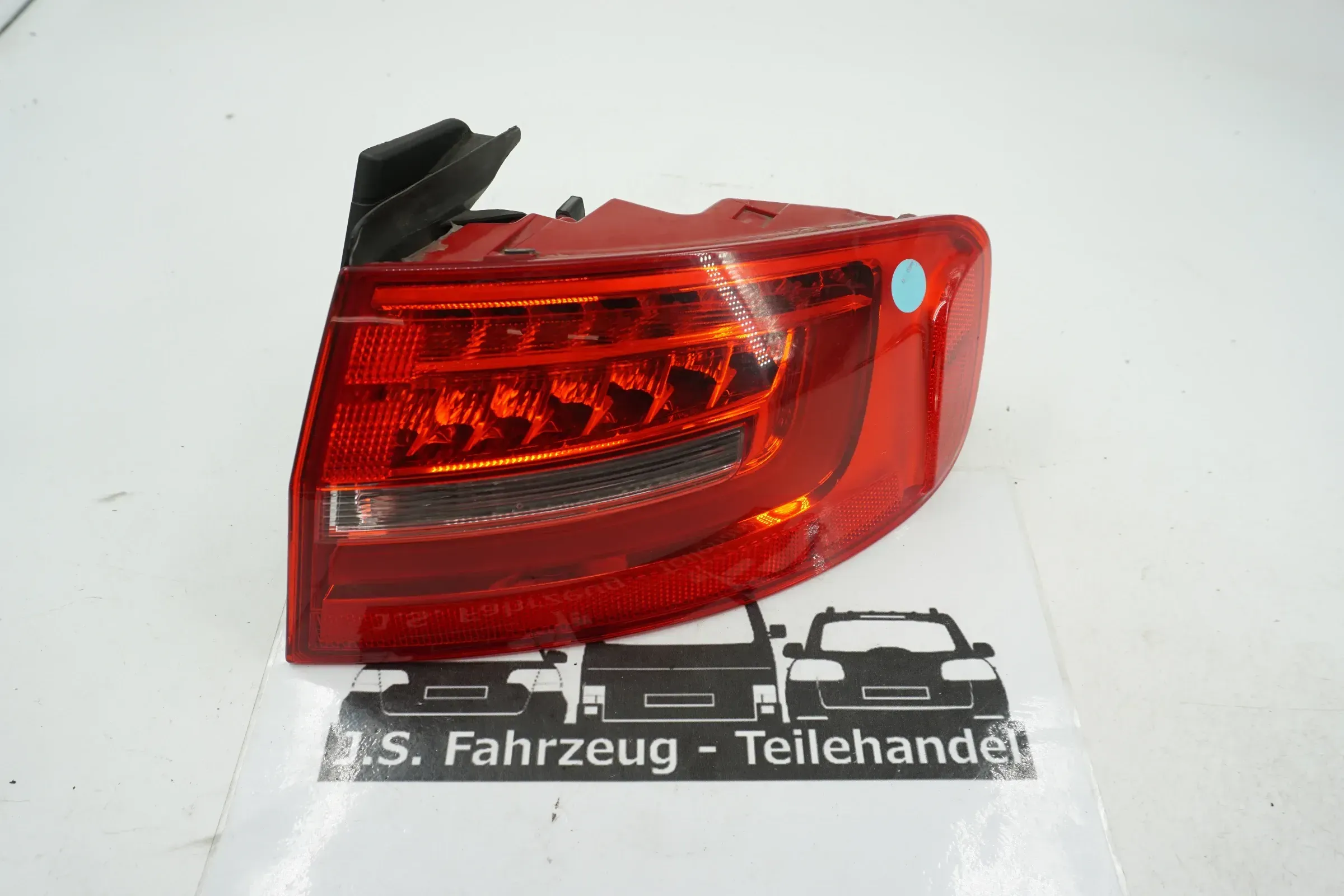 Audi A4 S4 B8 8K 2013 Rückleuchte Heckleuchte 01091604 Avant rechts außen LED - Bild 1