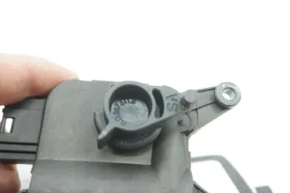 VW T5 T6 Amarok Audi Q7 Stellmotor Klima Lüftung Heizung 0132801320 7L0907511B - Bild 3