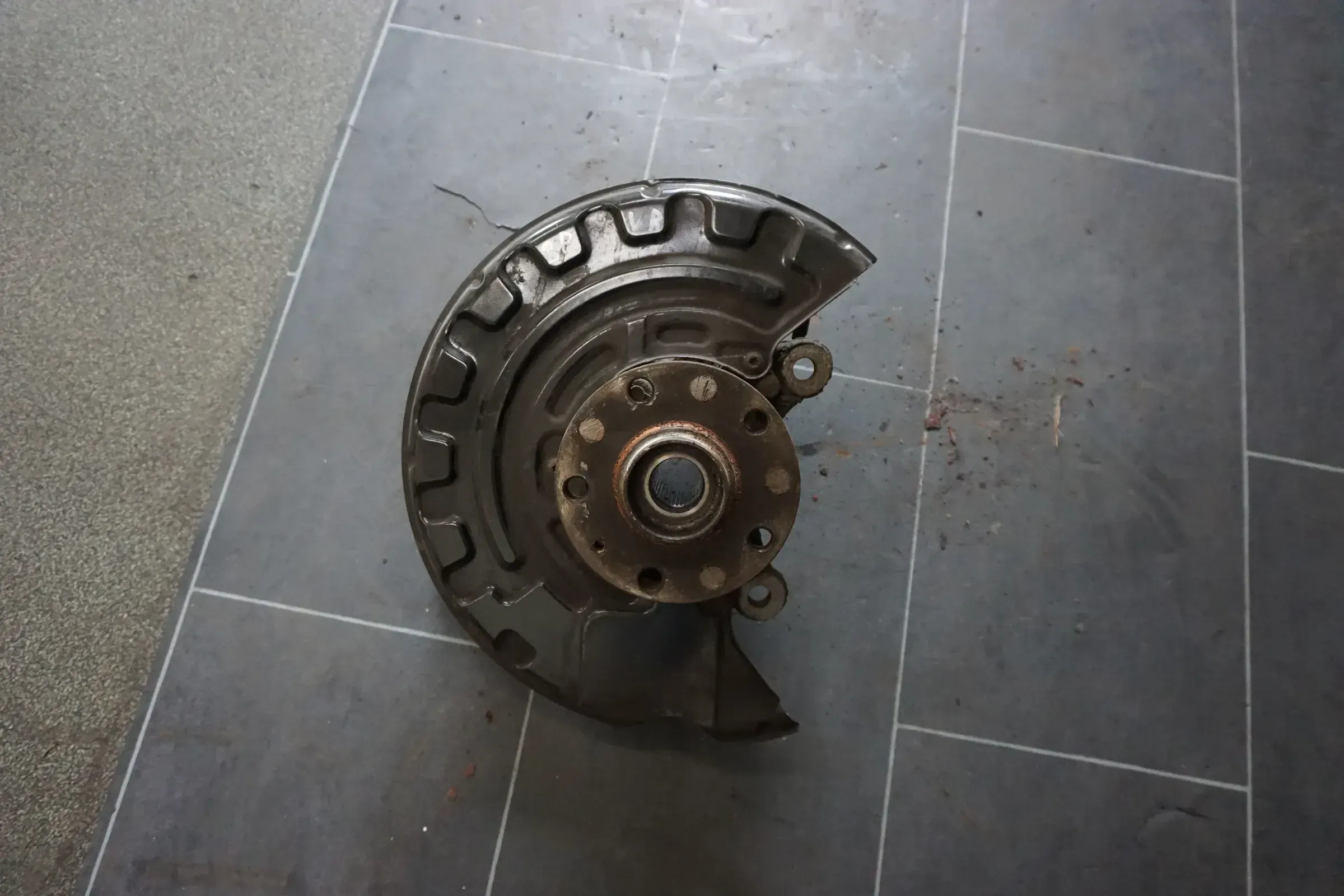 Achsschenkel Radnabe Radlagergehäuse vorne rechts VW Golf 5 V Audi A3 8P - Bild 1