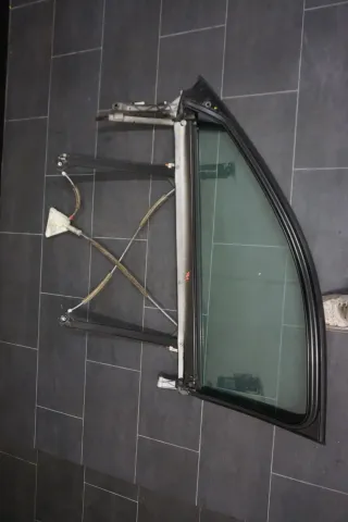 Audi A3 8P 2009 Fensterrahmen Fensterheber Tür vorne rechts 3 Türer - Bild 7