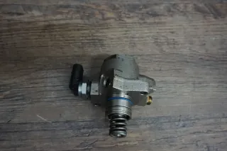 Audi A6 4G 3.0 TFSI Hochdruck 06E127026B Pumpe Kraftstoffpumpe - Bild 1