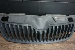 Original Skoda Fabia II Facelift 5J Kühlergrill 5J0853668B 2011-2015 - Bild 4
