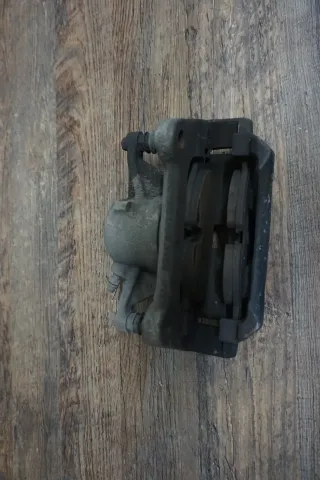 VW Passat 3G Bremsträger Bremssattel TRW vorne links 6798F - Bild 3