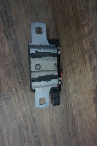 Audi Q5 FY Heckklappenschloss Haken Original-Zubehör-Hersteller 80A827507 2018 - Bild 2