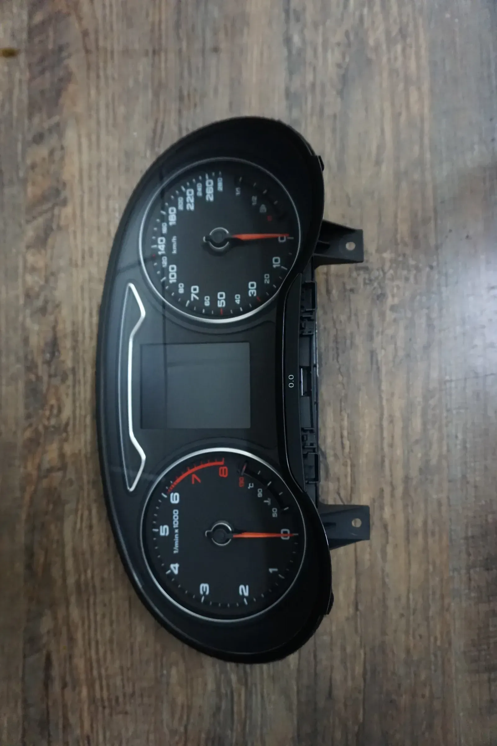 Audi A3 8V Tacho Kombiinstrument Benzin MFA 8V0920870A ACC Distanzregelung - Bild 1