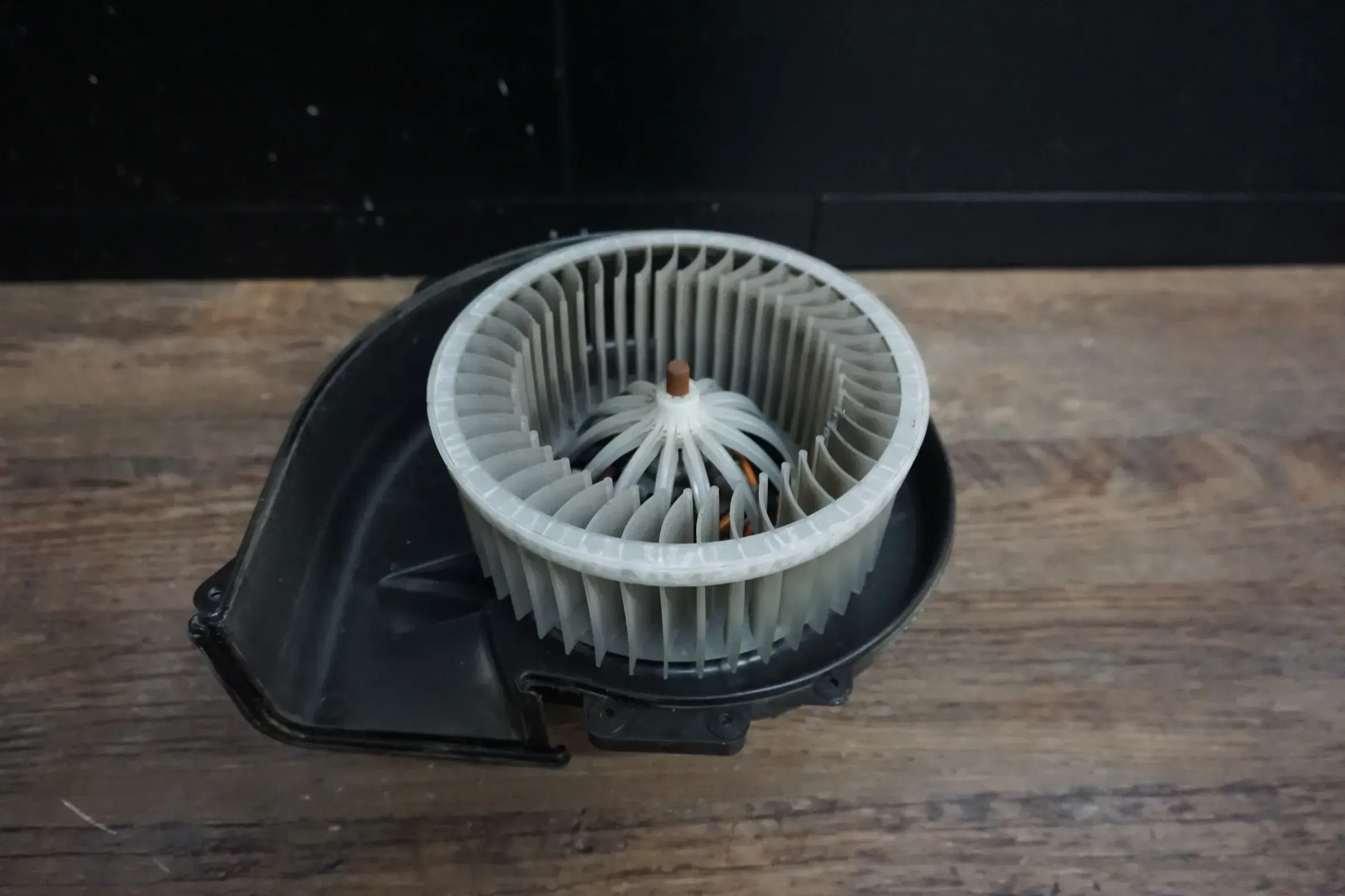 VW 6R Polo 6R1819015 Heizung Lüftung Gebläsemotor Heizungsgebläse - Bild 1