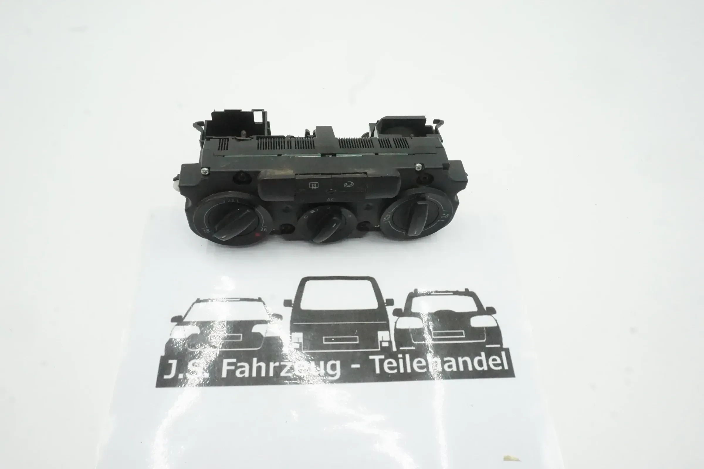 VW Golf V Touran Klimabedienteil Heizungsbedienteil 1CF747309-00 1CF 747 309-00 - Bild 1