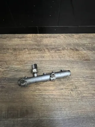 Kraftstoffverteiler Leiste Rohr Rechts 059130089 AB Audi A6 Avant 3.0 TDI DPF - Bild 1