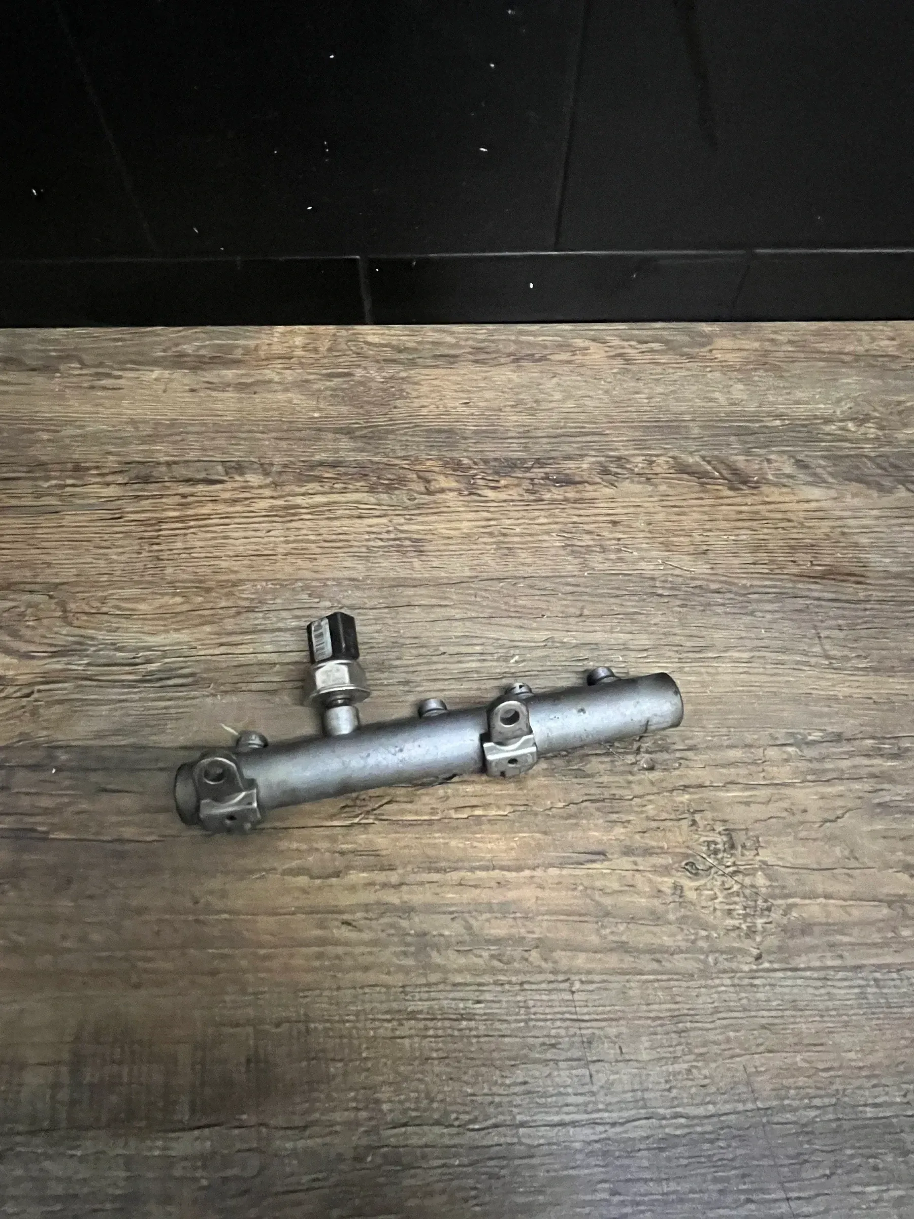Kraftstoffverteiler Leiste Rohr Rechts 059130089 AB Audi A6 Avant 3.0 TDI DPF - Bild 1