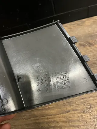 VW T5 Multivan Abdeckung Lautsprecher vorne rechts Verkleidung Blende 7H5857228 - Bild 3