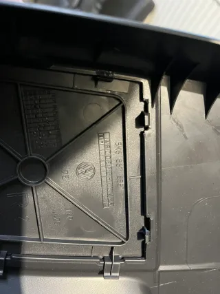 VW Golf 6 hinten Original Abdeckung hinten Hecklappenverkleidung - Bild 5