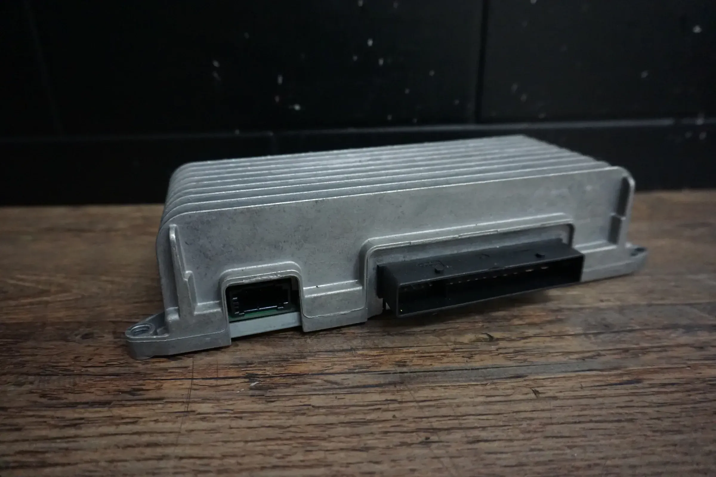 Audi A4 8K A5 8T B8 MOST MMI 2G Sound Verstärker Amplifier 8T0035223K - Bild 1
