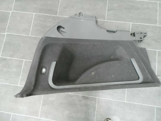 Article R933