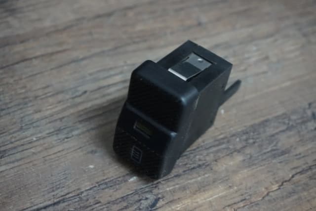 Article M256