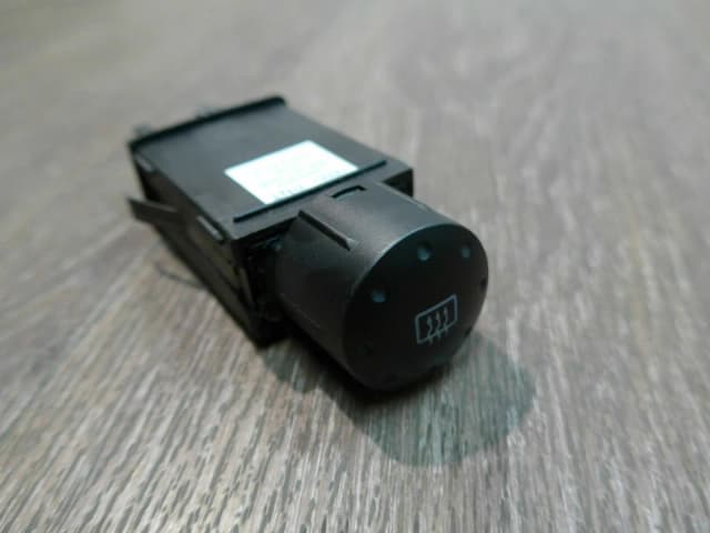 Article RR33