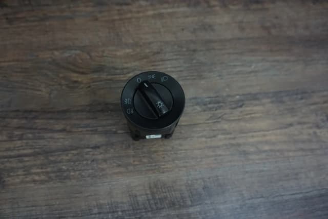 Article KOBM