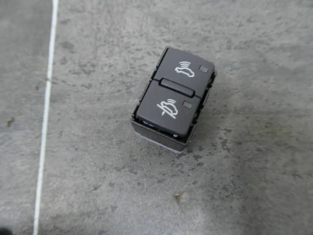 Article R963