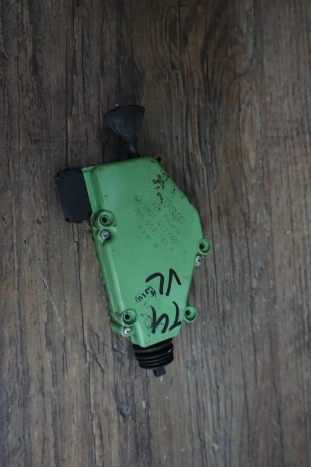 Article PZ9W
